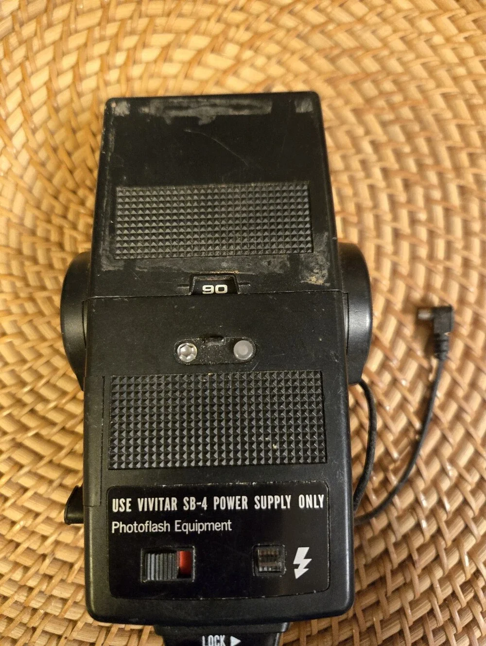 ​📸 Vintage Vivitar Camera Flash w/ Bracket - Farmhouse Find 📸